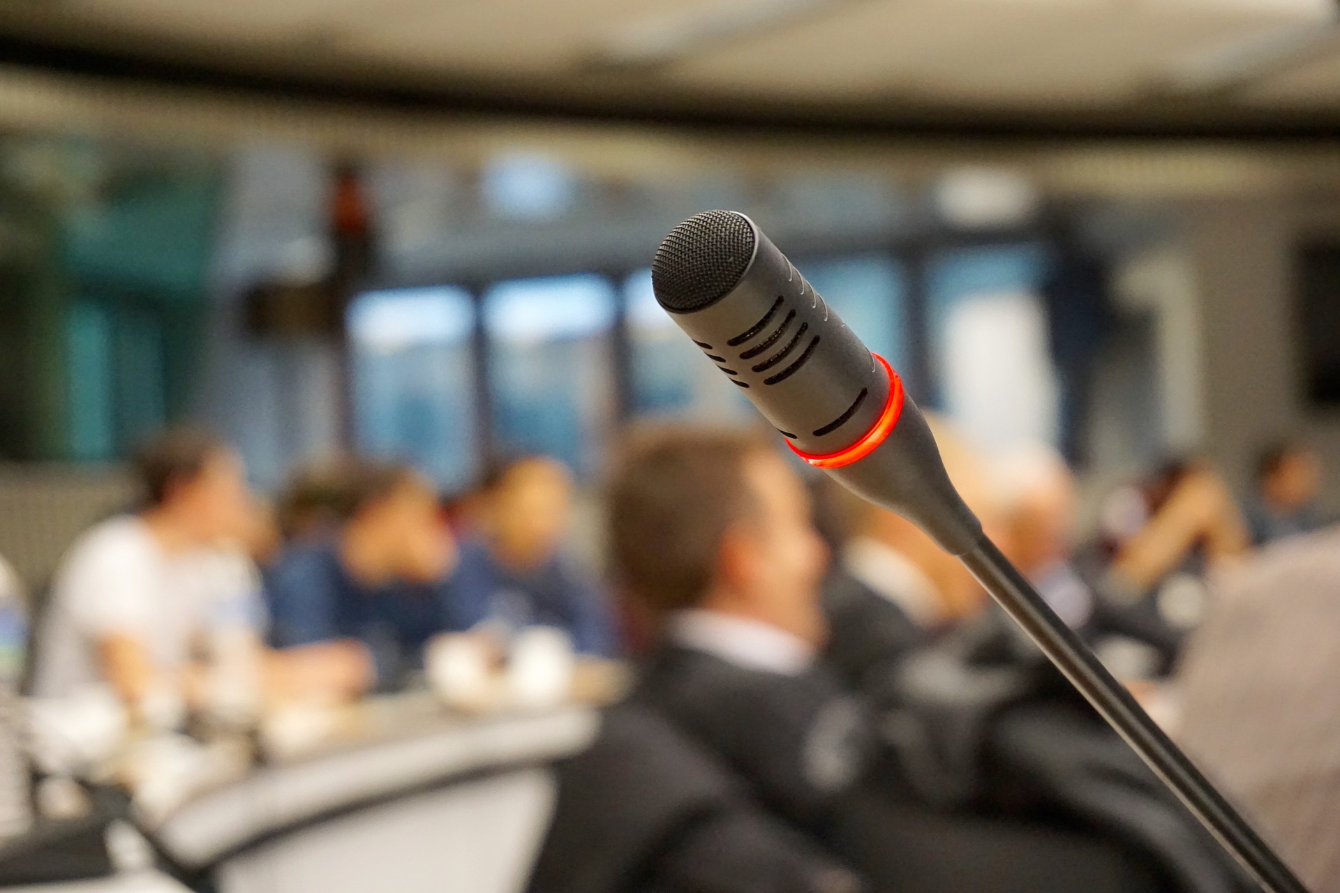 microphone-g5cc9c2f9f_1920